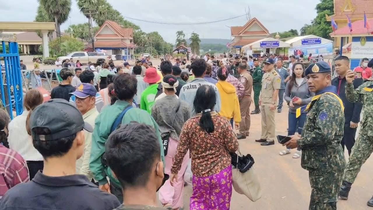 热点新闻：柬泰边境紧张升级，大量劳工返柬双方军队高度戒备