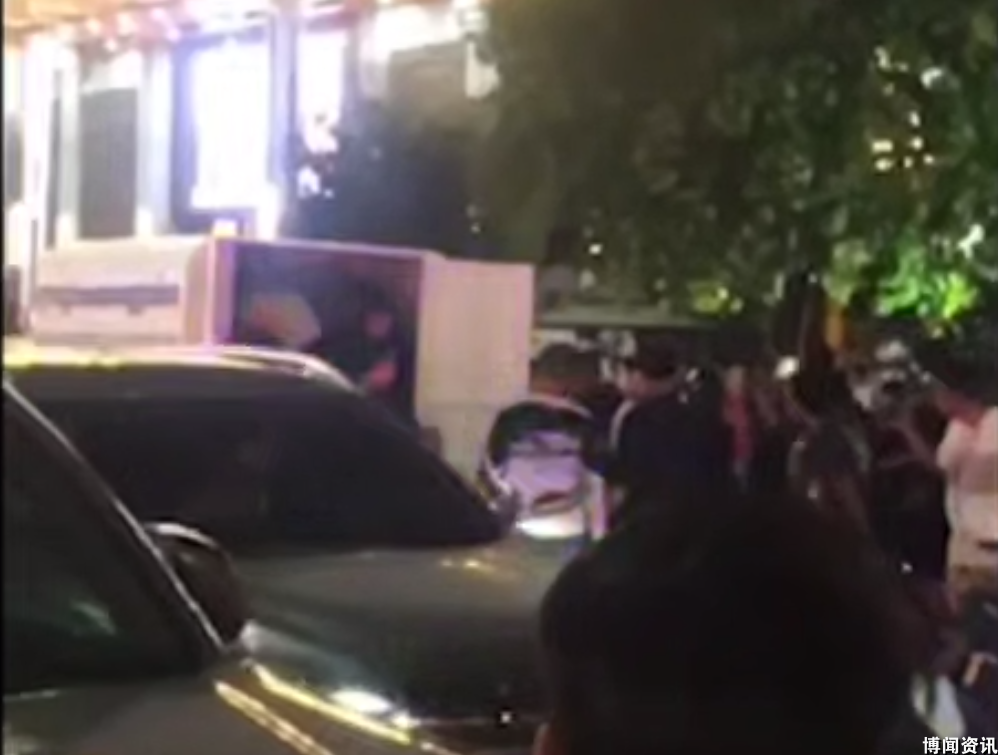 突发事件: 西港亚多莉门口发生枪战
